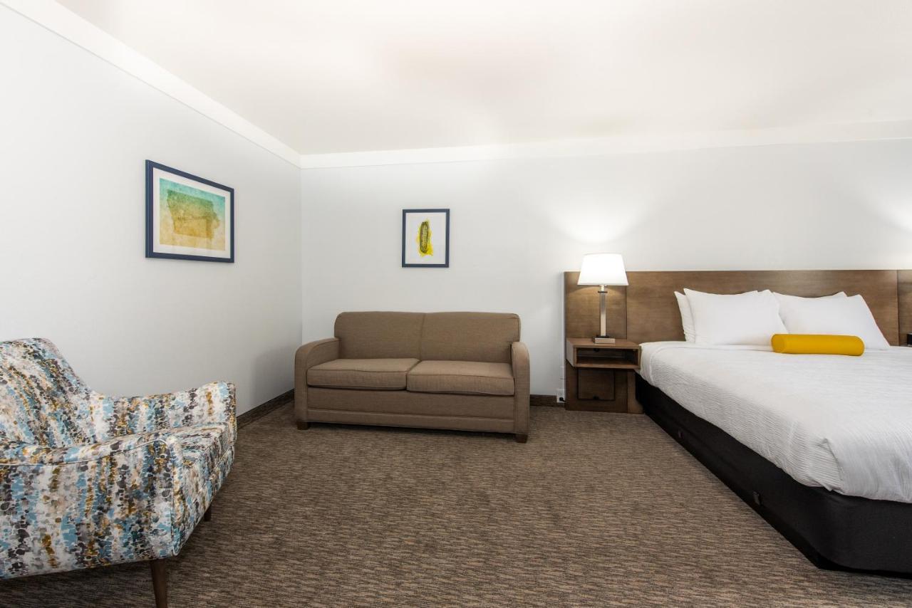 Hotel Pommier Indianola מראה חיצוני תמונה